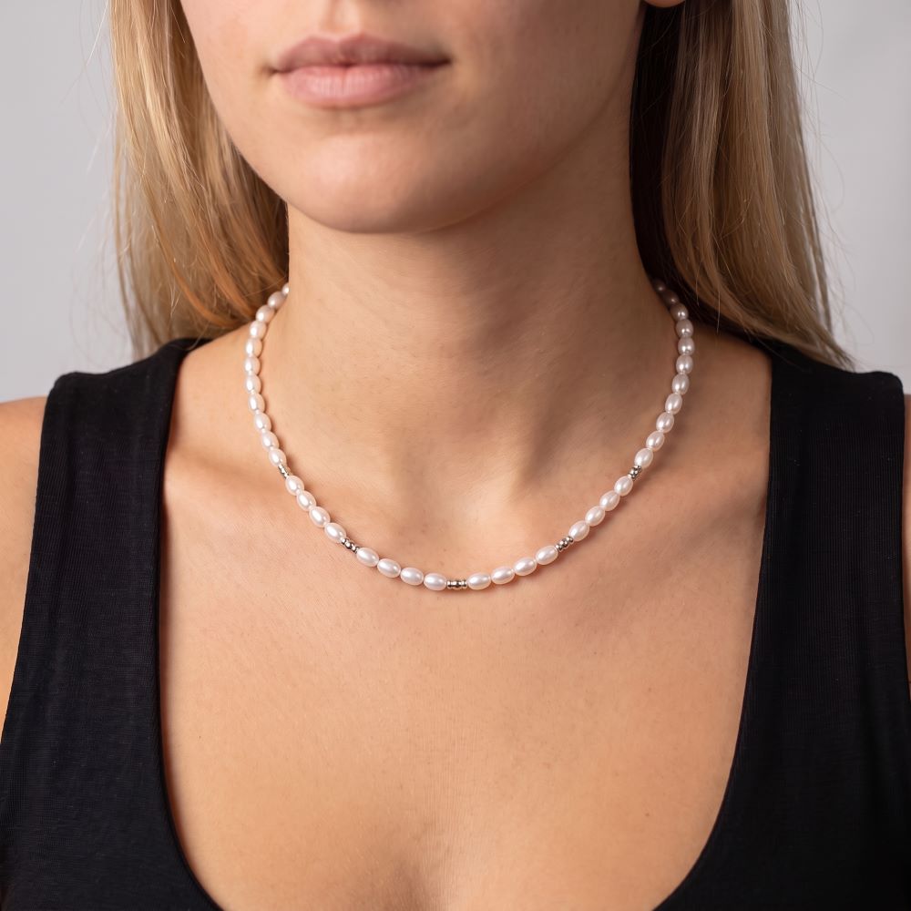 Italian Pearl Necklace With Bead Stations