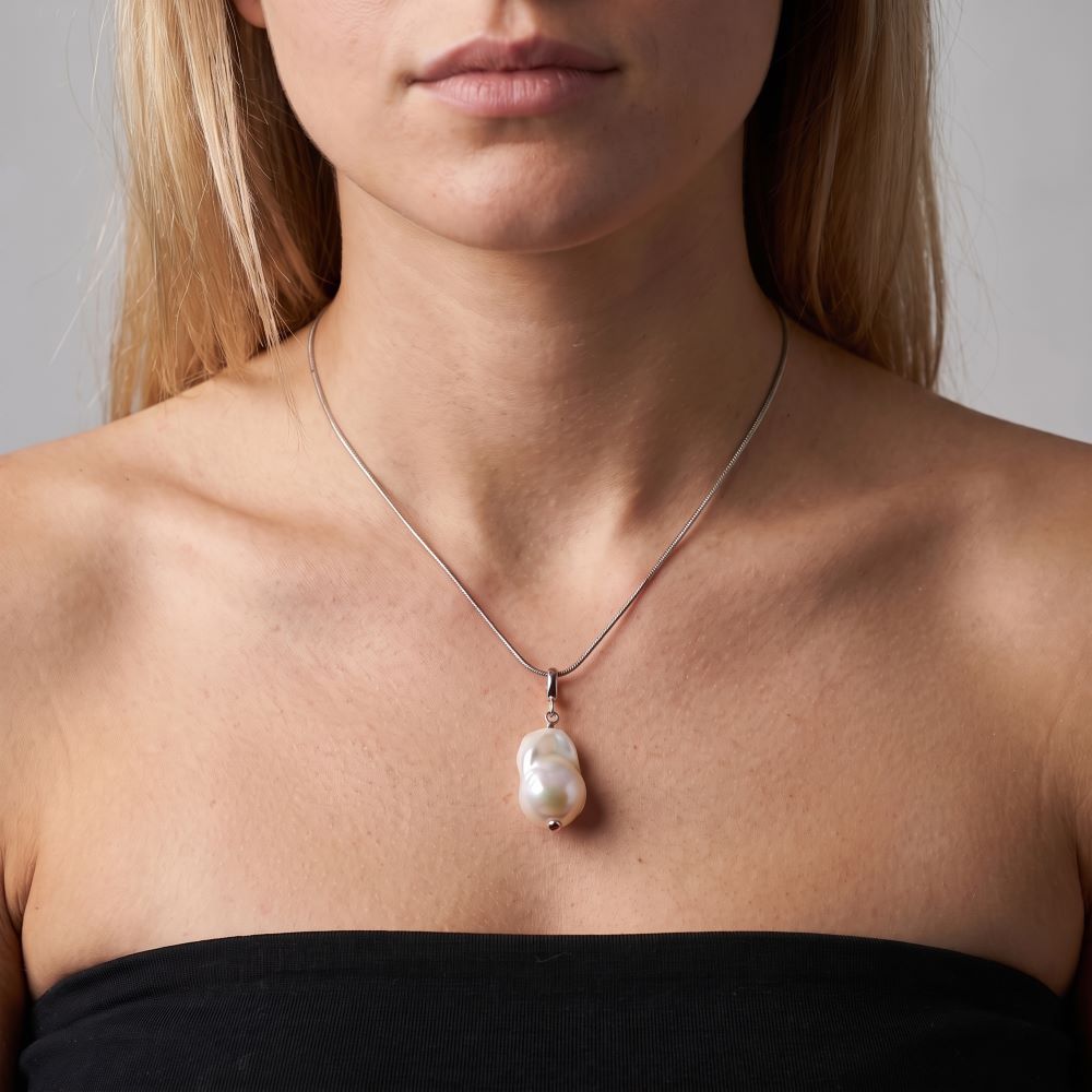 Italian Grand Baroque Pearl Enhancer