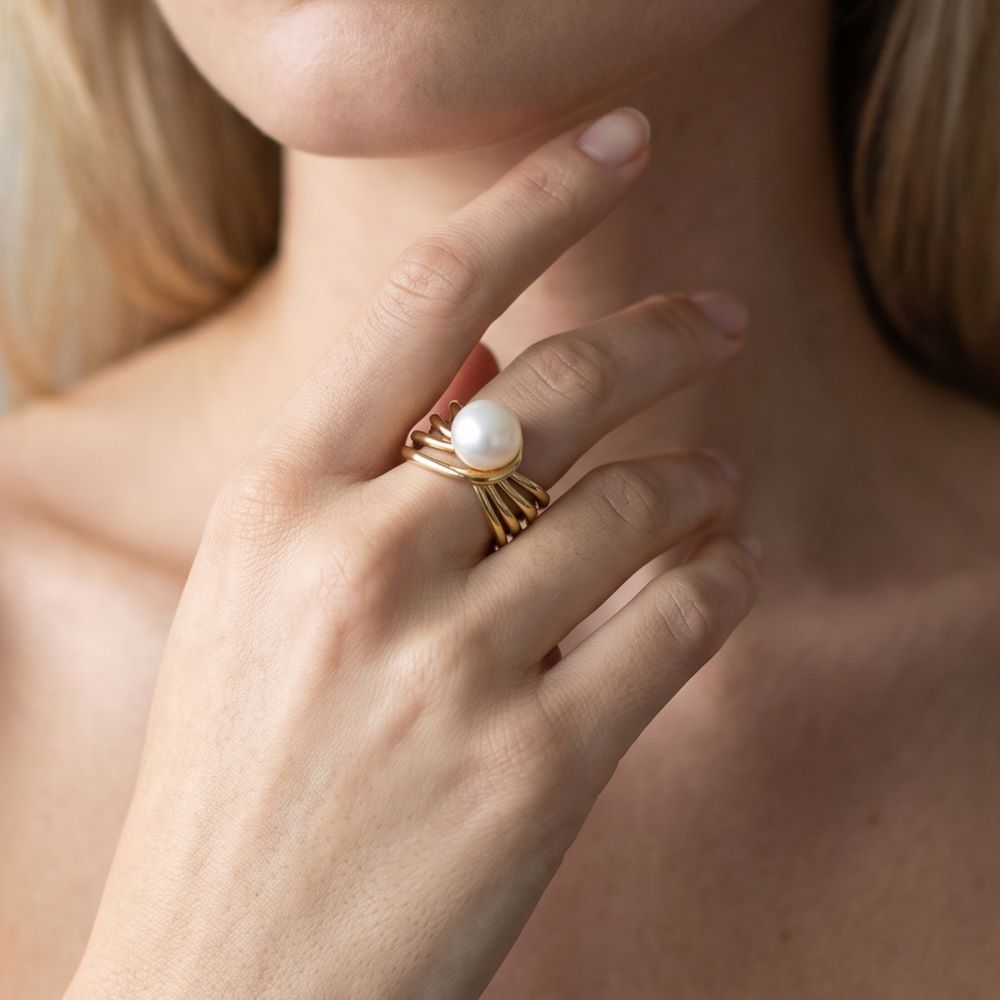 Italian Wave Design Pearl Ring, Yellow