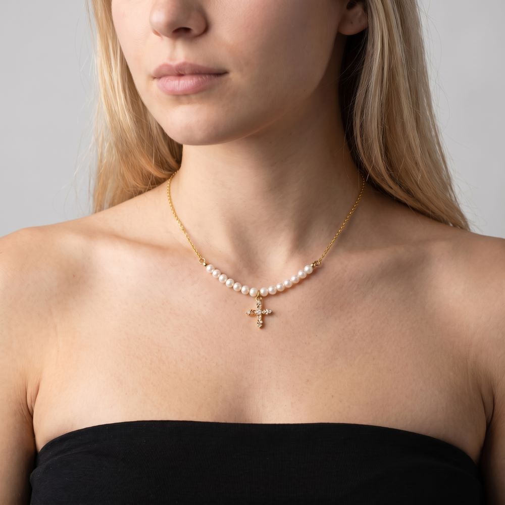 Italian Coture Inspired Pearl And Cross Necklace