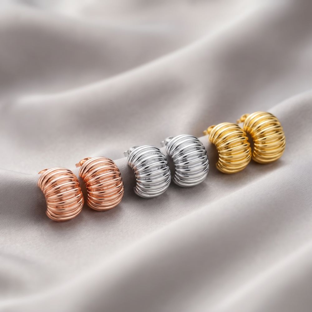 Italian Look of Fine Ribbed Huggie Earrings